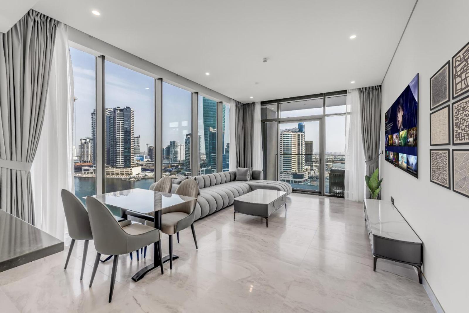 Spectacular Burj Khalifa & Canal View New 2br
